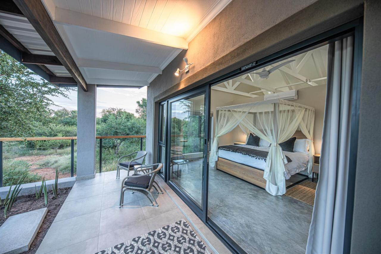 Little Kubu Lodge Hoedspruit Exterior photo
