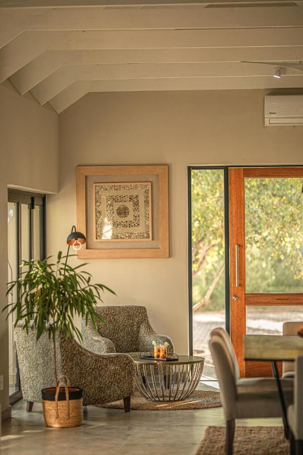 Little Kubu Lodge Hoedspruit Exterior photo