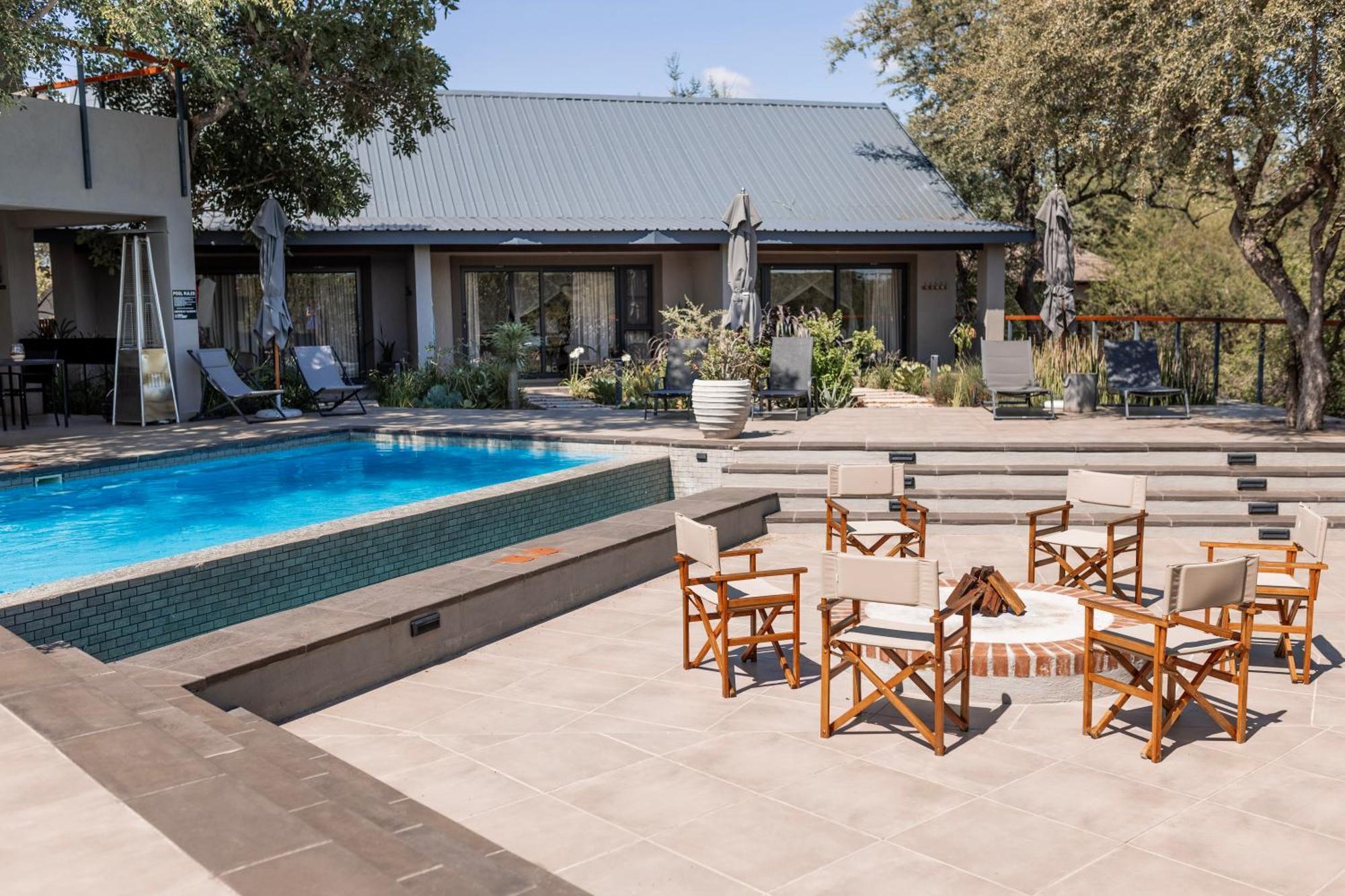 Little Kubu Lodge Hoedspruit Exterior photo